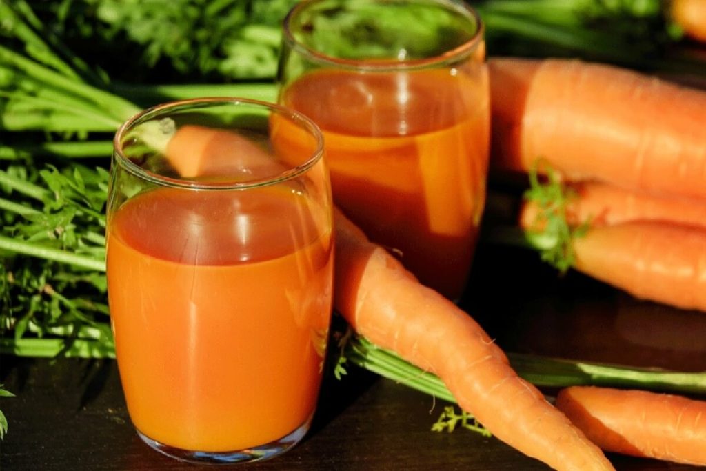 Cà rốt là món ăn cho người xăm môi không nên bỏ qua